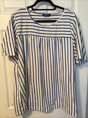 PLUS SIZE BloomChic White and Navy Striped Scoop Neck Tunic